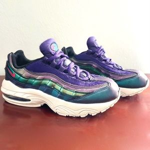 Nike Air Max ‘95 SE Purple Sneakers Shoes A09211-500 Youth Unisex Size 1.5Y